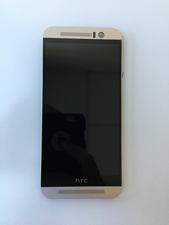 Дисплей за HTC One M9 с рамка