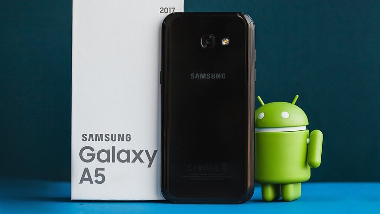 Samsung пускат ъпдейта до Android 7 Nougat за Galaxy A3 (2017) в Русия