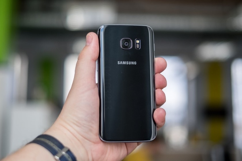Samsung ще добавят автофокус в предната камера на Galaxy S8