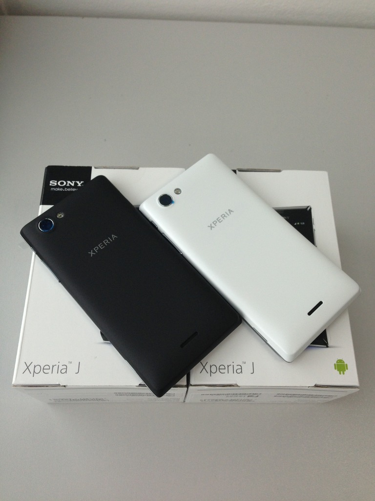 Xperia j