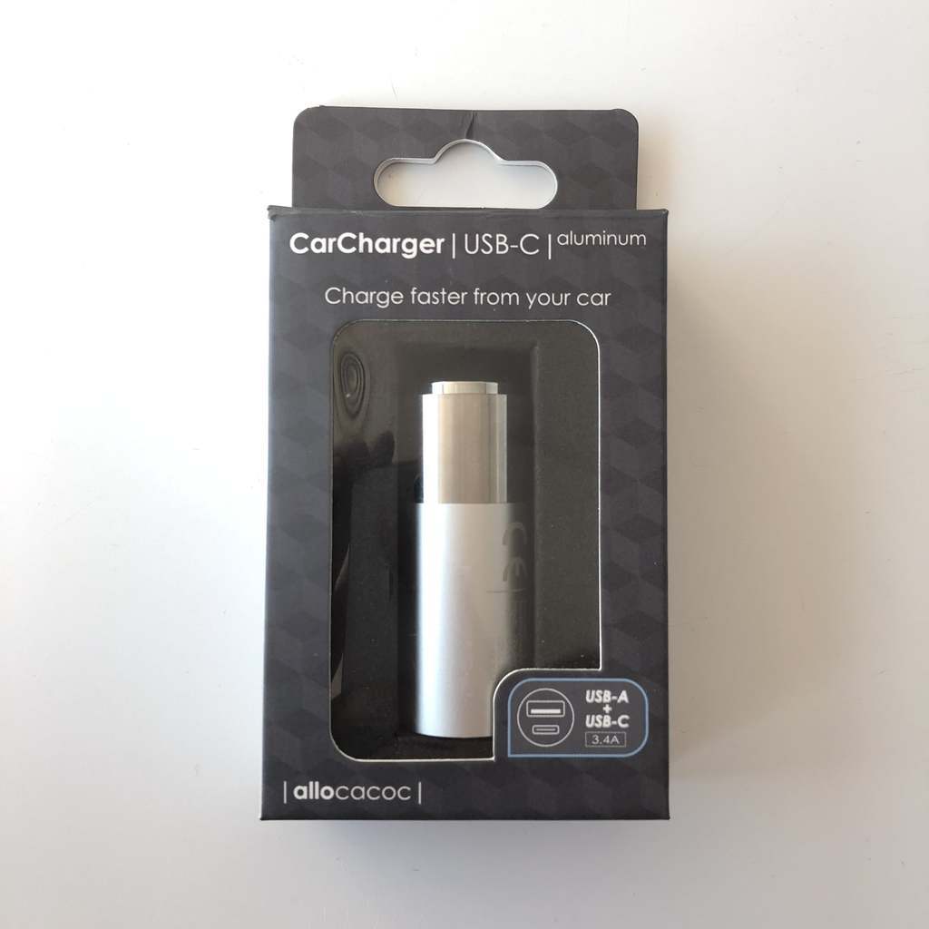 Зарядно 12V за кола Apple Iphone 4S USB + USB-C