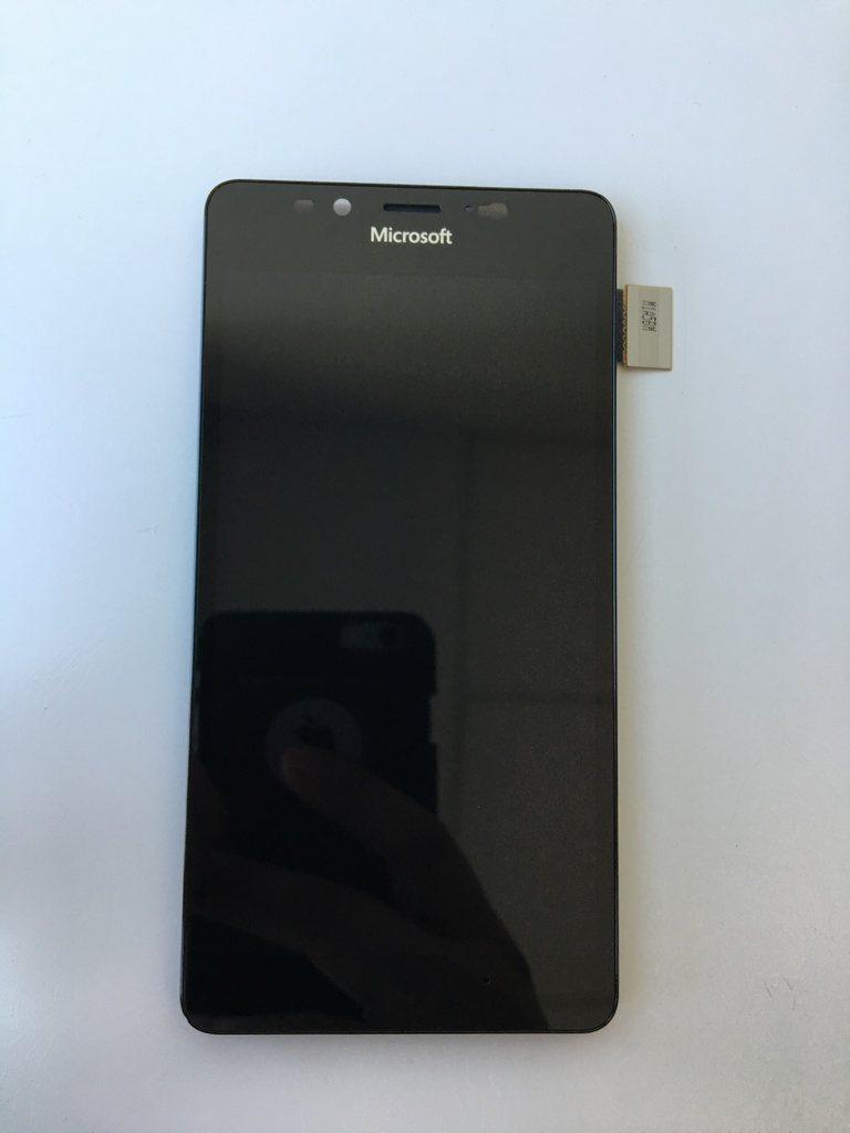 Дисплей за Microsoft Lumia 950