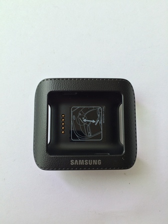 Зарядно за часовник Samsung Galaxy Gear V700