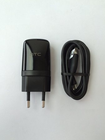 Оригинално зарядно за HTC Desire 650