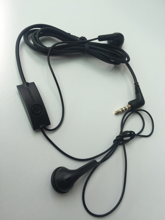 Оригинални слушалки за Samsung модел Y9