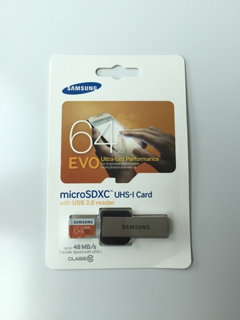 Micro SD Samsung 64GB with USB reader