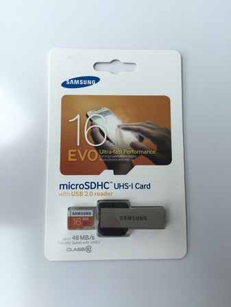 Micro SD Samsung 16GB with USB redaer