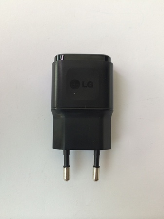 Зарядно за LG MCS-02ET