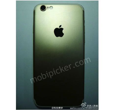 Още една снимка, показваща сходния дизайн на iPhone 7 с този на iPhone 6s