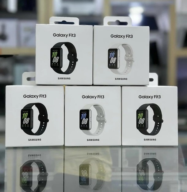 Samsung се завръща на пазара на смарт гривните с Galaxy Fit 3