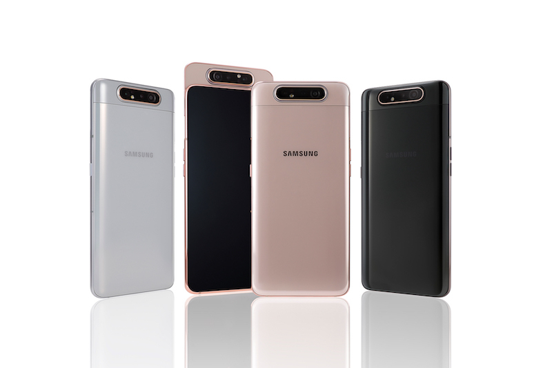 Samsung Galaxy A80 има слайд механизъм с автоматично завъртаща се камера